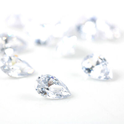 PC50049 CIRCON BLANCO CORAZON 6*6 mm